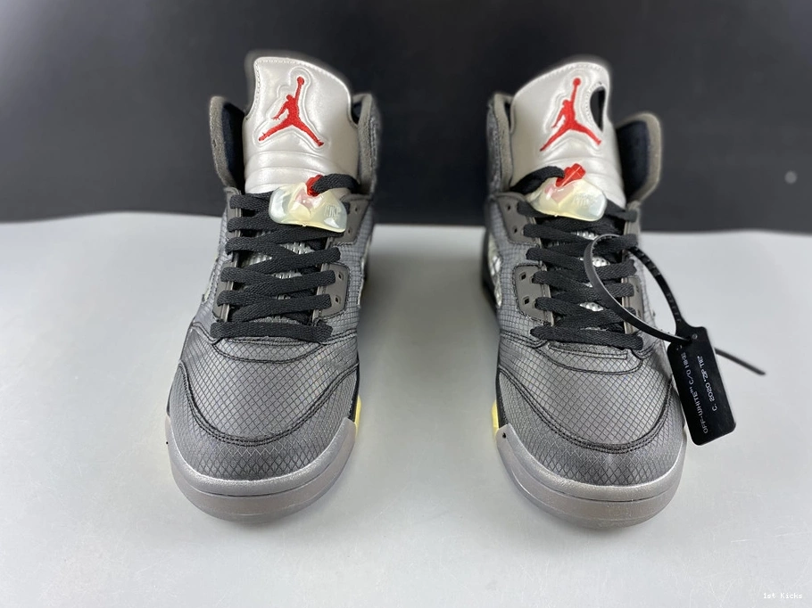 Jordan CT8480-001 Black  Retro 5 OWT 0217